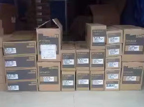 MR-J2S-20A-EG 200W Industrial Servo Drives 1.8A DC284-326V Mitsubishi Servo Amplifier