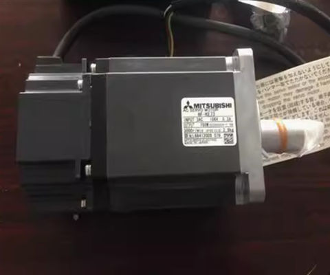 HC-SFS902 Industrial Servo Motor Mitsubishi 2000rpm 9KW