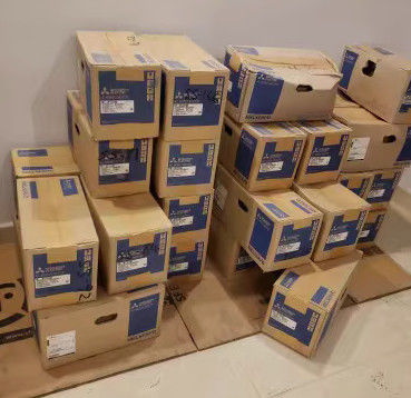 HC-SFS902 Industrial Servo Motor Mitsubishi 2000rpm 9KW