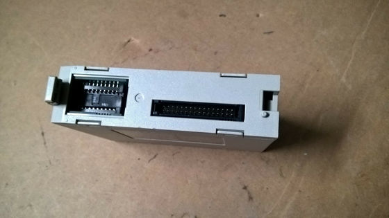 Omron C200HW-MC402-UK Screw Termination with 11.8 N Operating Force
