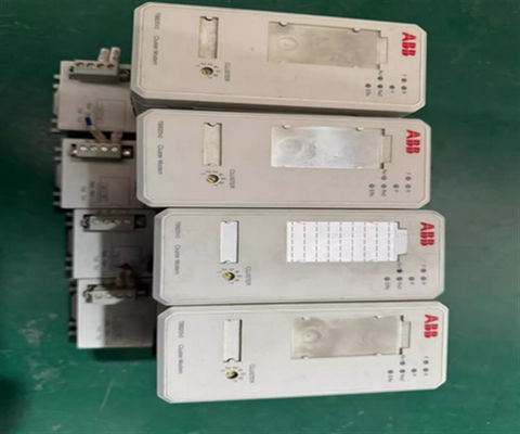 ABB 3BSE013208R1 Module Bus Cluster Modem Type TB820V2