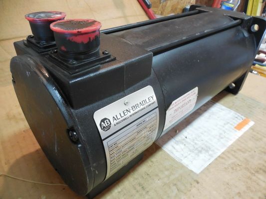 AB 1326AB-B2C-21 Torque Plus Series Servomotors for the 1391-DES AC Servo Drive