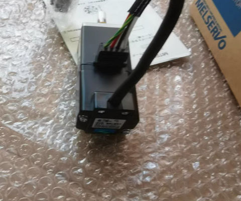 Mitsubishi HC-MFS13K AC Servo Motor 3AC 0.9A 60V 3000RPM NEW