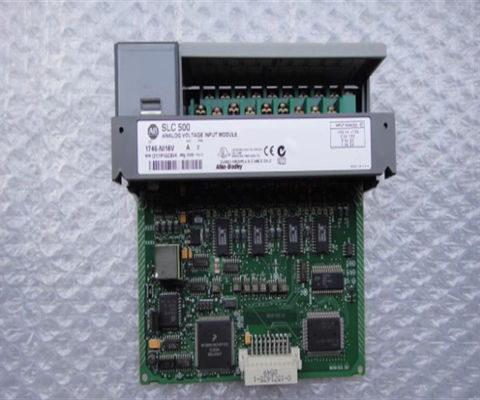 Allen-Bradley 1746-NI16V Analog Input Module  Logic Controller Module