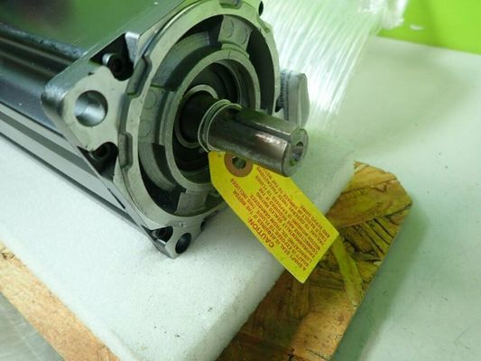 ALLEN-BRADLEY MPM-B1151F-MJ72AA MP-Series MPM 480V AC Rotary Servo Motor