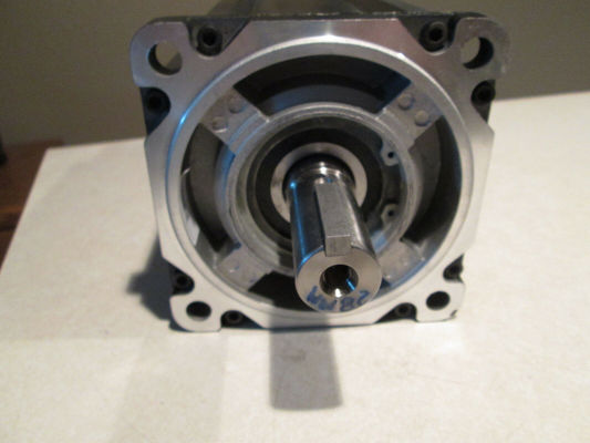 ALLEN-BRADLEY MPM-B1651C-MJ72AA MP-Series MPM 480V AC Rotary Servo Motor