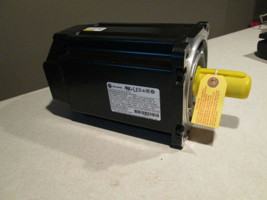 ALLEN-BRADLEY MPM-B1651C-MJ72AA MP-Series MPM 480V AC Rotary Servo Motor