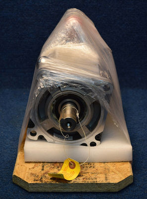 ALLEN-BRADLEY MPM-B1652E-MJ72AA MP-Series MPM 480V AC Rotary Servo Motor