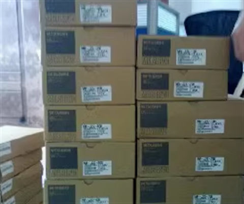 Mitsubishi Servo Motor  HF-KP43 AC Servo Amplifier