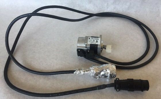 ALLEN-BRADLEY TLY-A110p-BJ62AA TL-Series Bolt No Brake Servo Motor