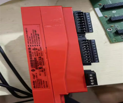 Allen Bradley  1791ES-IB8XOBV4  PLC/Programmable Logic Controller
