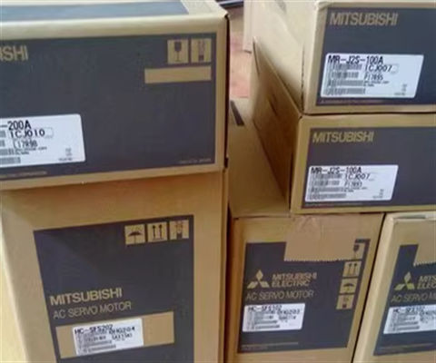Mitsubishi Servo Motor- HC-SFS352K Keyed Shaft, Built-In Absolute Feedback Encod