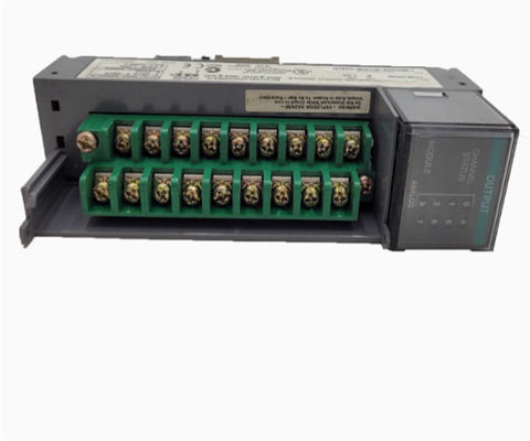 Allen-Bradley 1746-NO8I Analog Output Module  Progmable Logic Controller Module