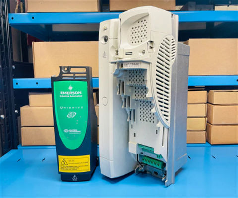 Emerson Control Techniques SP2402 UniDrive, 380-480V 50-60Hz 3ph 20.2A / 0-480V