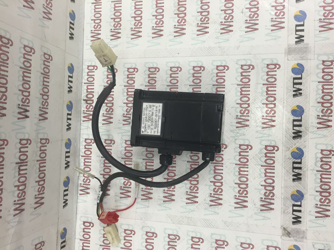 SGMPH-01A1A-YR21  Yaskawa  AC SERVO MOTOR   100W 0.317N.m  3000RPM  200V