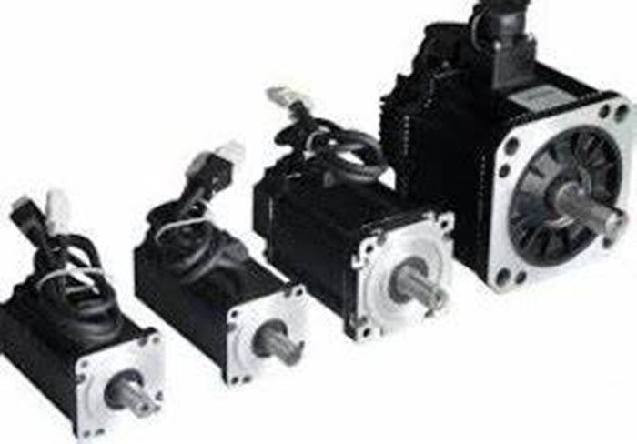 OMRON R88M-G20030H-Z AC Motors 3000 RPM 200VAC 200W Cable with Connector