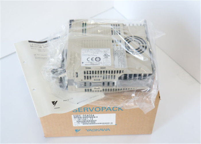 LINEAR MOTOR YASKAWA SGLFM-35540AC 0W 0N/M 0V 0A New Original