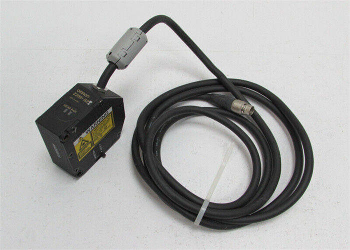 Omron Z300-S2T LASER SENSOR HEAD SUPER PRECISION 650NM PLC Programmable Logic Controller