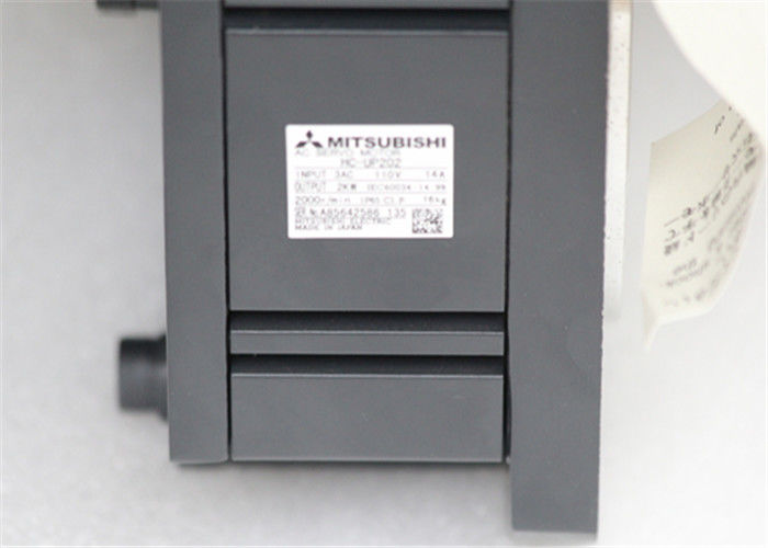 Mitsubishi 2.0KW Industrial Servo Motor HC-UF202 3AC 110V 24A 2000R/MIN