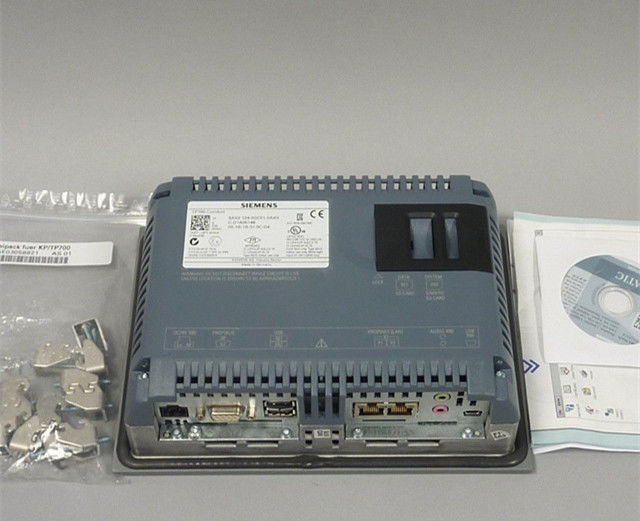 SIEMENS  6AV2124-0QC02-0AX0 24 MB configuration memory  touch operation 15" widescreen TFT display