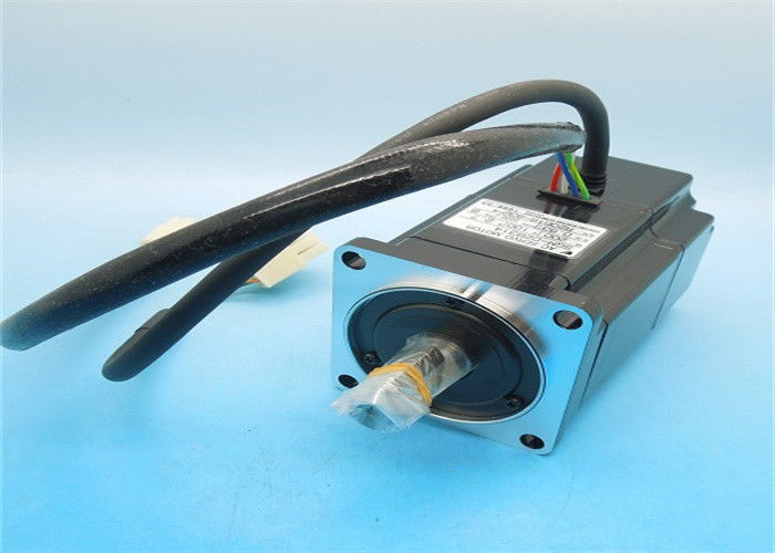 Brand Yaskawa Servo Motor SGM-02B314 AC 200W New In Original Box