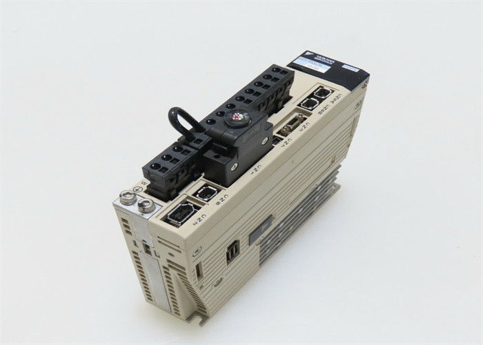 SGDV-R90A21A Brand New 220V AC Servo Amplifier In Original Box