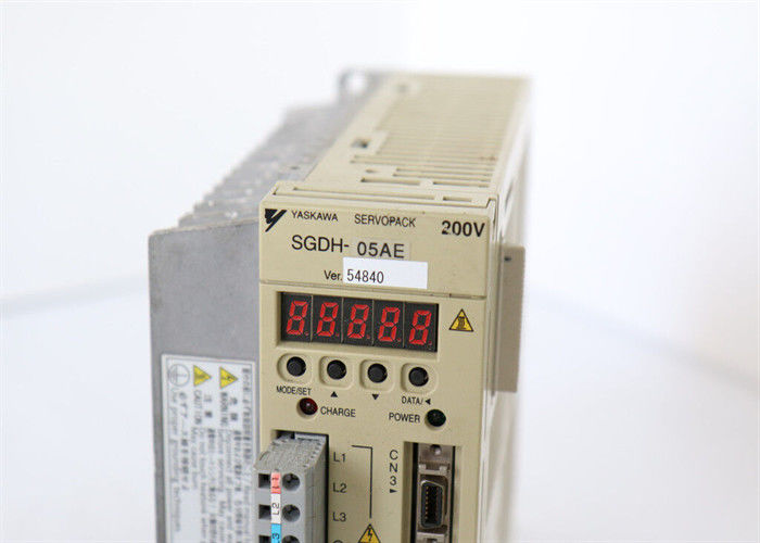 Yaskawa Sigma 2 Series SGDH-05AE Servo Drives Brand New In Box