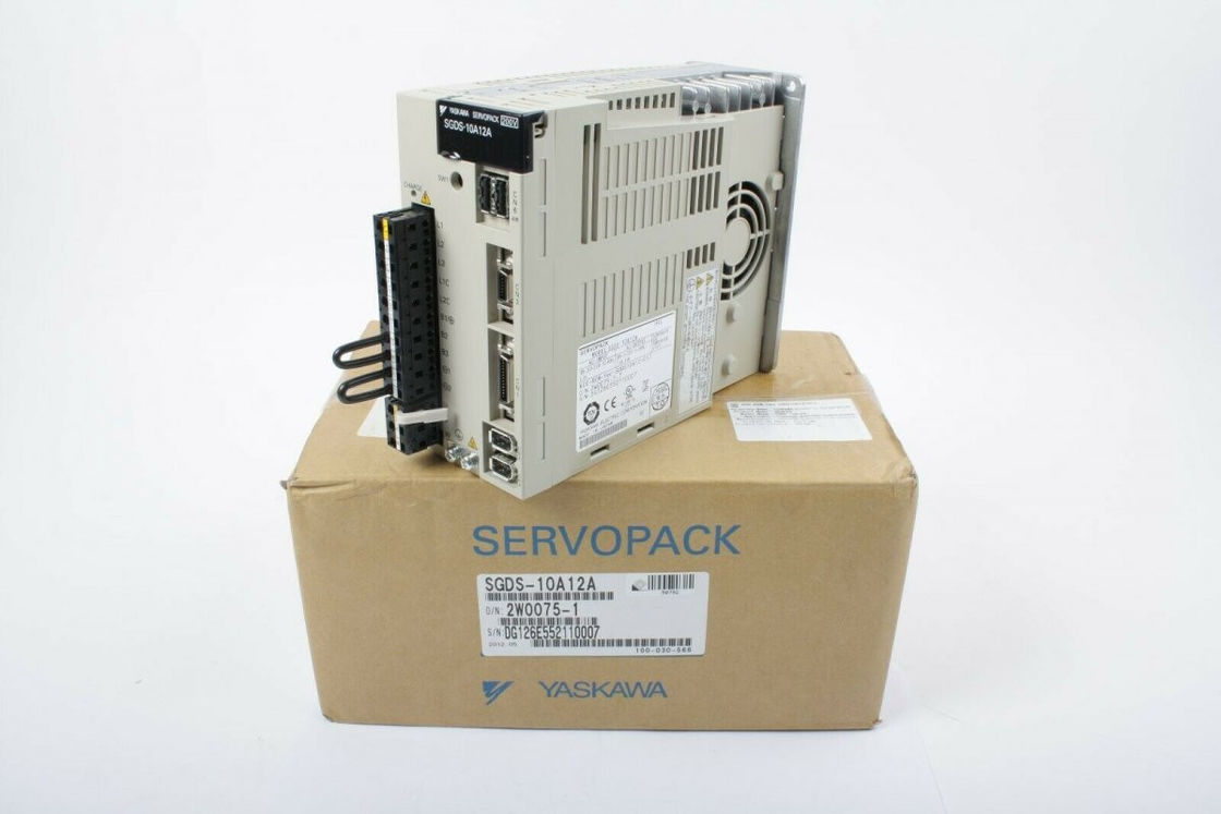 Yaskawa Sigma 3 Series Servo Drives SGDS-10A12A Brand New In Box