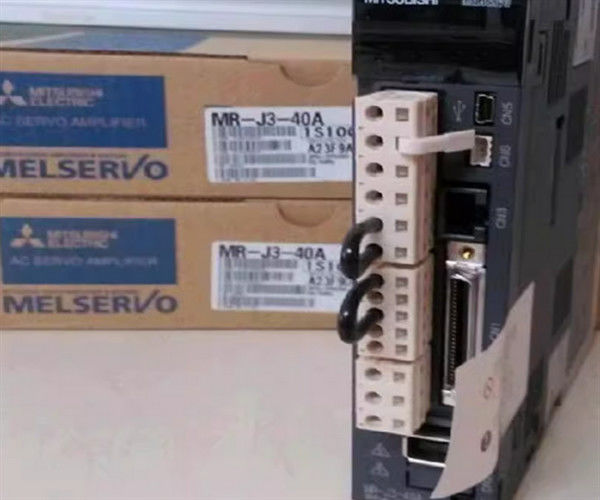 MR-J3-200B 2KW AC 3 Phase Amplifier Mitsubishi MR-J3 200 To 230 V